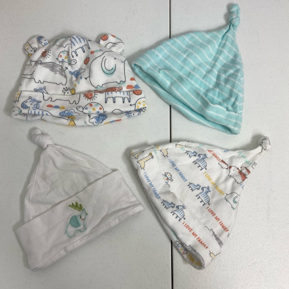 NWOT BUNDLE bundles baby place patterned soft hats set of‎ 4 pieces 0-6 months